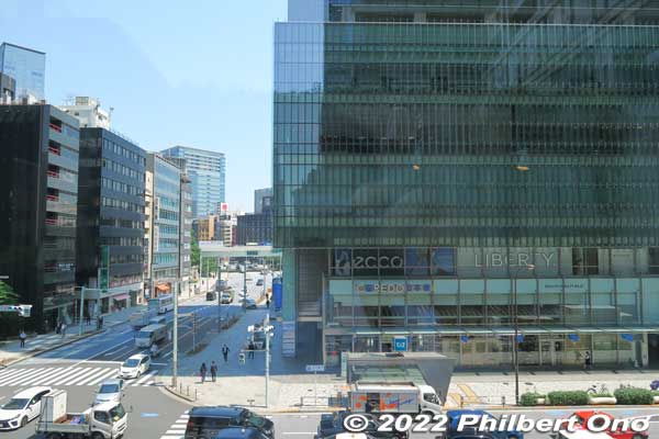 From the Terrace, view of Nihonbashi Bridge on the left and the massive Coredo complex where Shirokiya once stood.