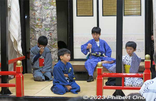 Asahiyama float kabuki practice session