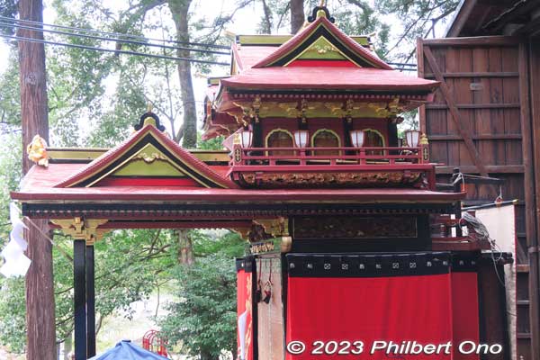 Sho-ouzan float (松翁山) upper structure is called the chin