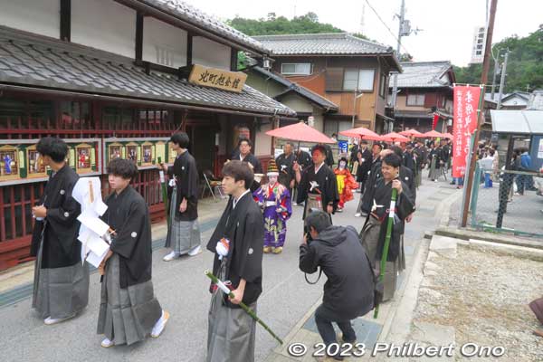 Day 2: Morning Kabuki Procession passing by Asahiyama community hall where they practiced their kabuki.