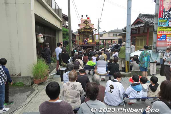 After-Festival Kabuki by Asahiyama float. (後楽)