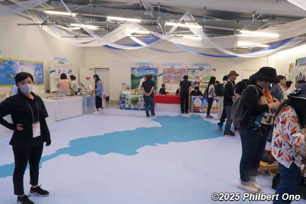 Kansai Pavilion's semi-open space displaying Shiga products