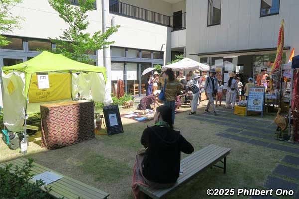 Umi no Schole outdoor courtyard