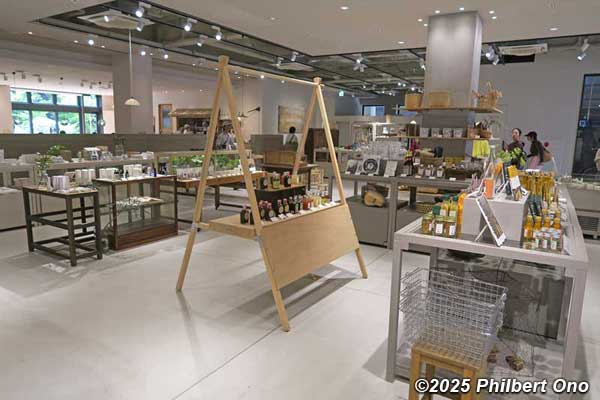 Umi no Schole store area